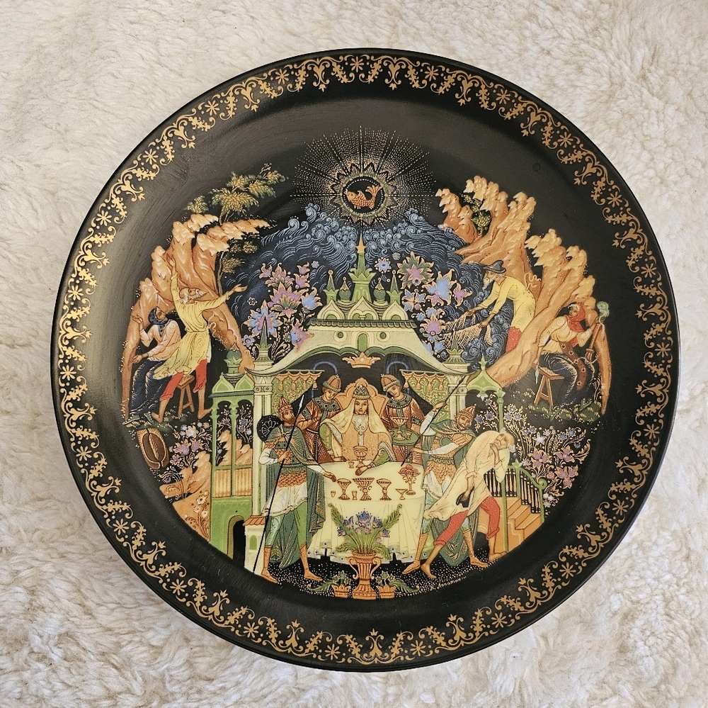 Russian Legends Collectors Plate - Fisherman and the Mahic Fish.....1 of 5